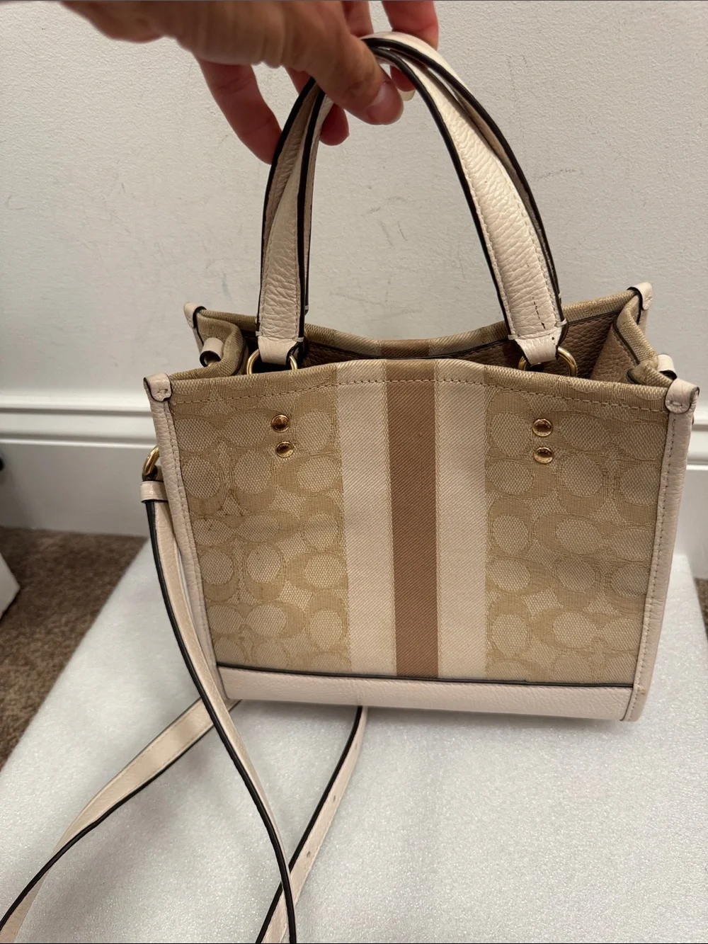 Coach Dempsey 22 signature logo mini crossbody tote bag purse with hangtag